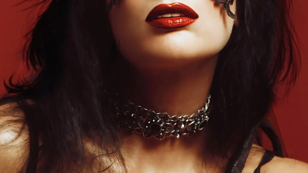 what doees it mean to be collared