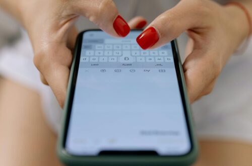 how to flirt over text